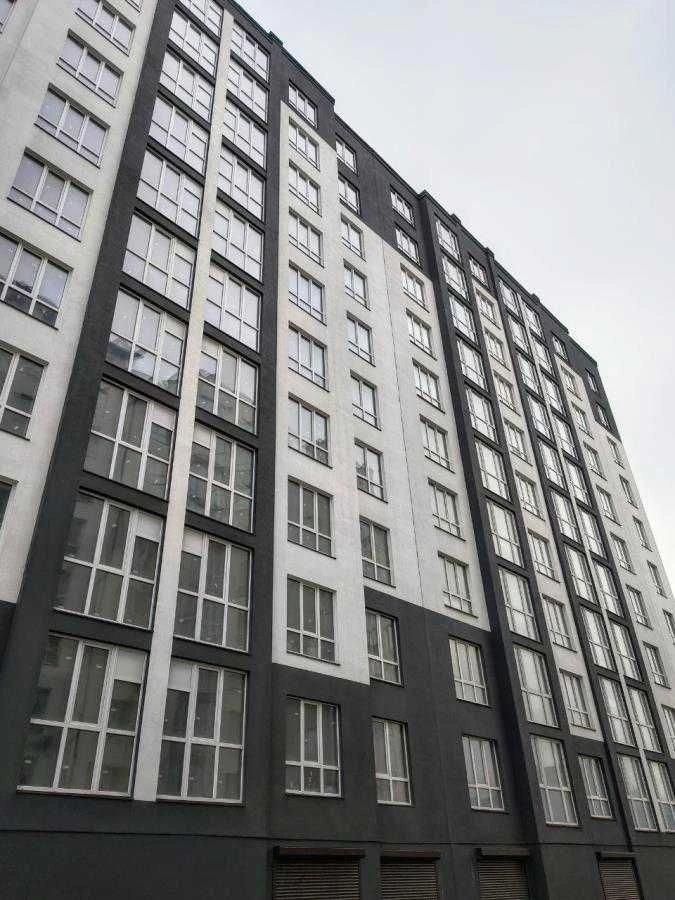 Spacious 2-room apartment near Park Шевченко