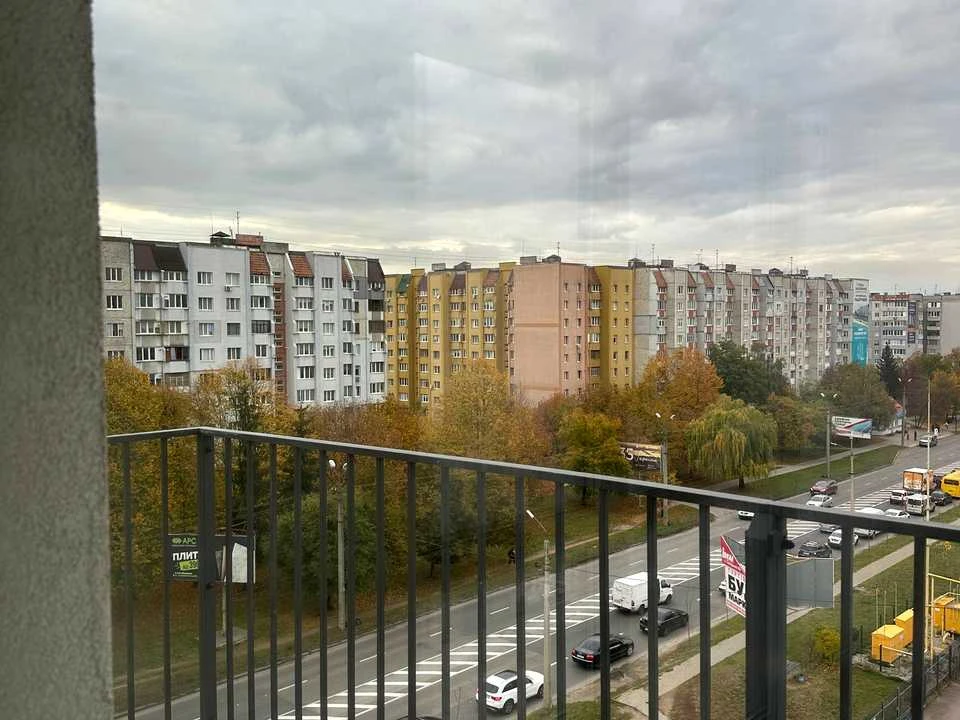 Квартира. Ивано-Франковск, улица Владимира Иасюка