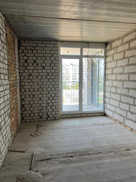 Однокімнатна квартира з терасою в новобудові , підходить під