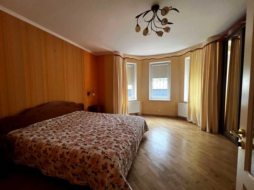 Apartment. Kyiv, Кирило Трільовського Street