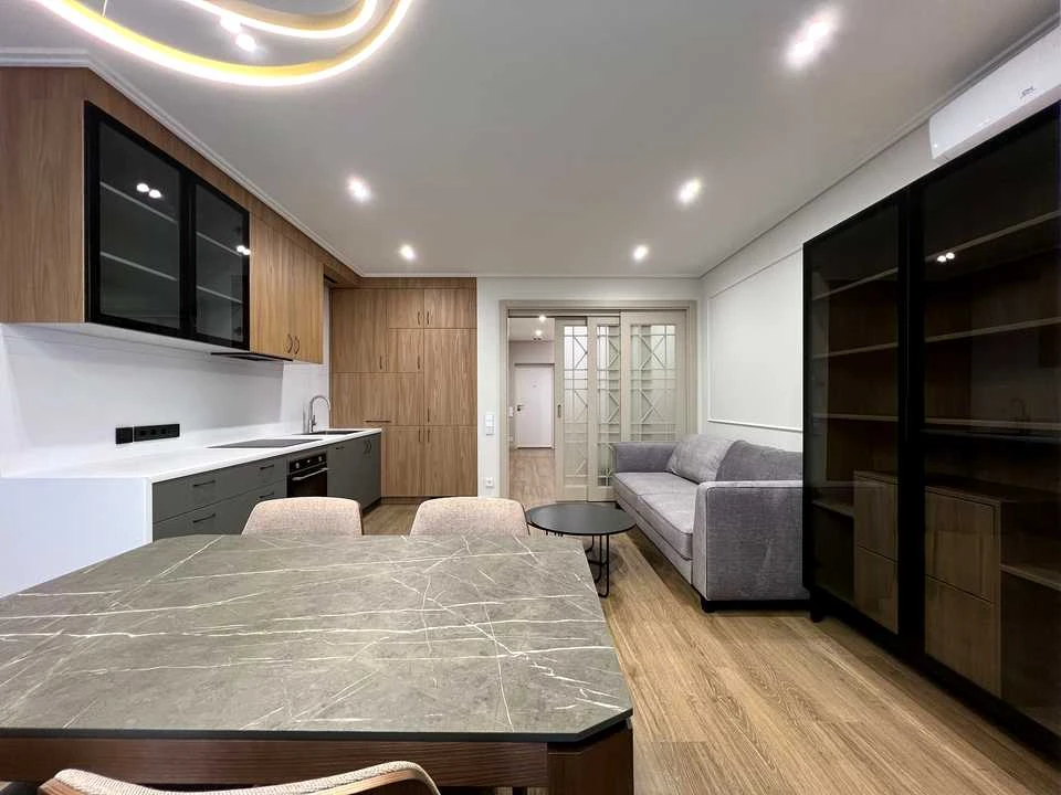 Apartment. Obolon Prospect, Kyiv