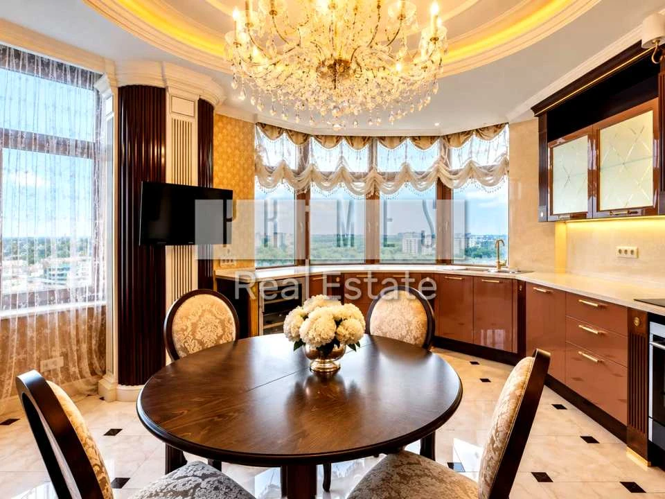 Apartment. Klovsky Uzviz, Kyiv