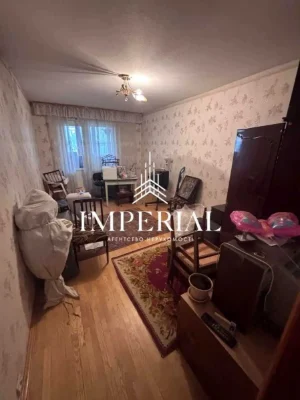 Продаж 3-кімнатної квартири біля метро Харківська, вул. Бажа
