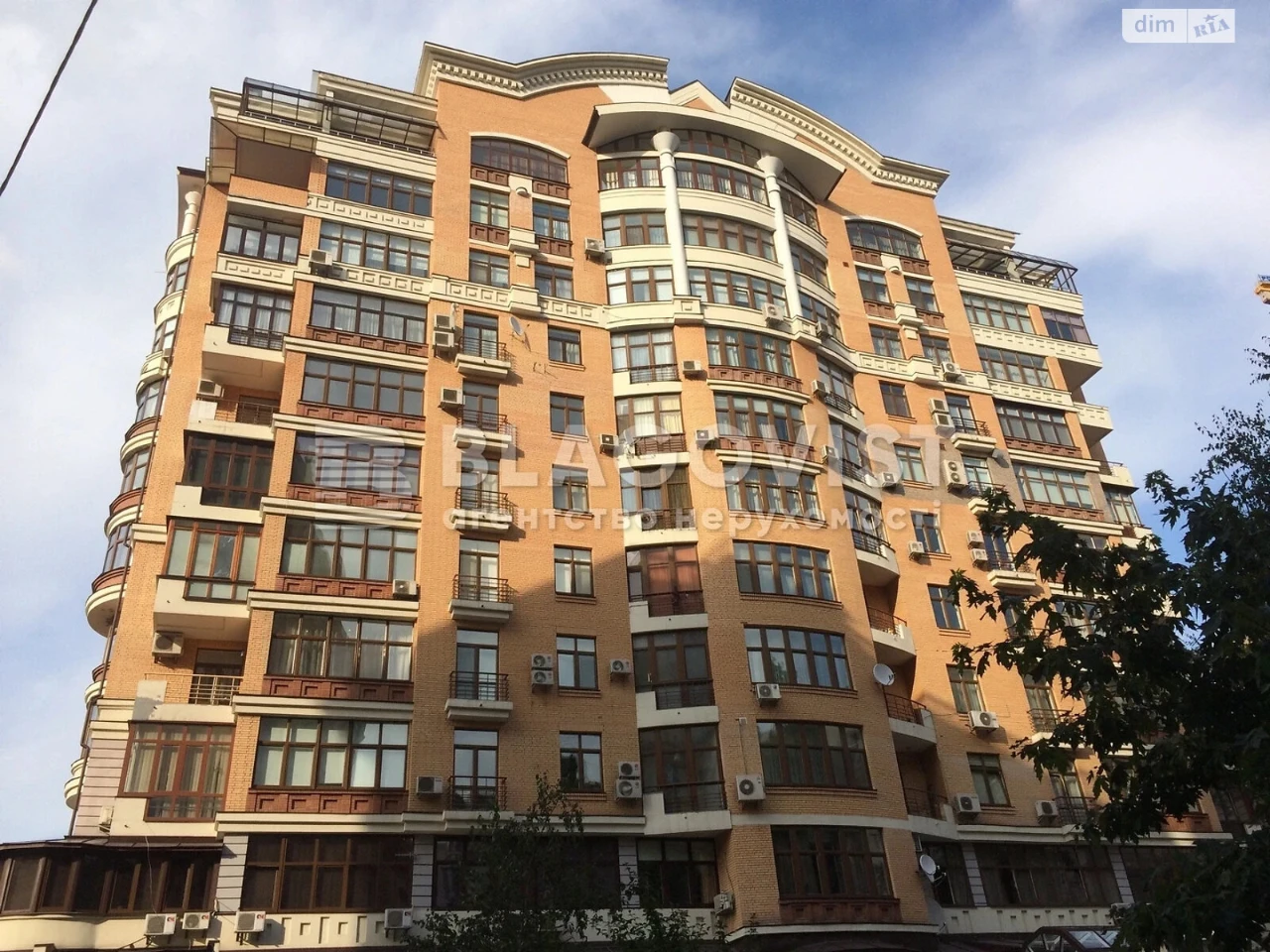 Продаж Квартири в ЖК "Тріумфальна Арка"