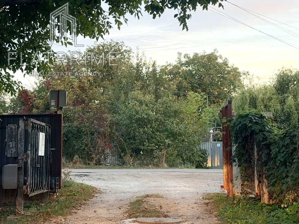 Ділянка. Київ, Садова вулиця