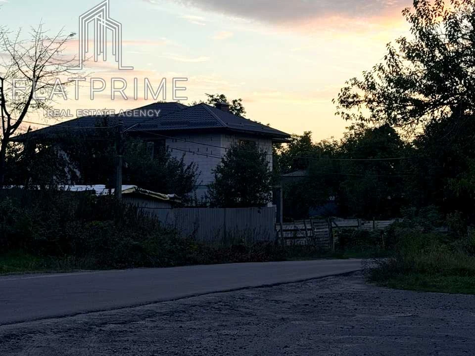 Ділянка. Київ, Садова вулиця