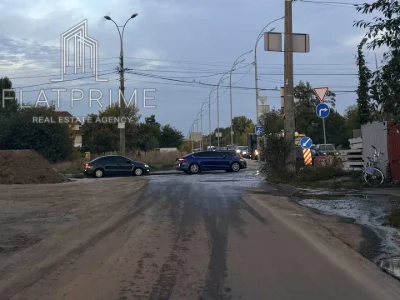 Ділянка. Київ, Садова вулиця