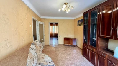 For sale 2-bedroom apartment on Chumachenko Street