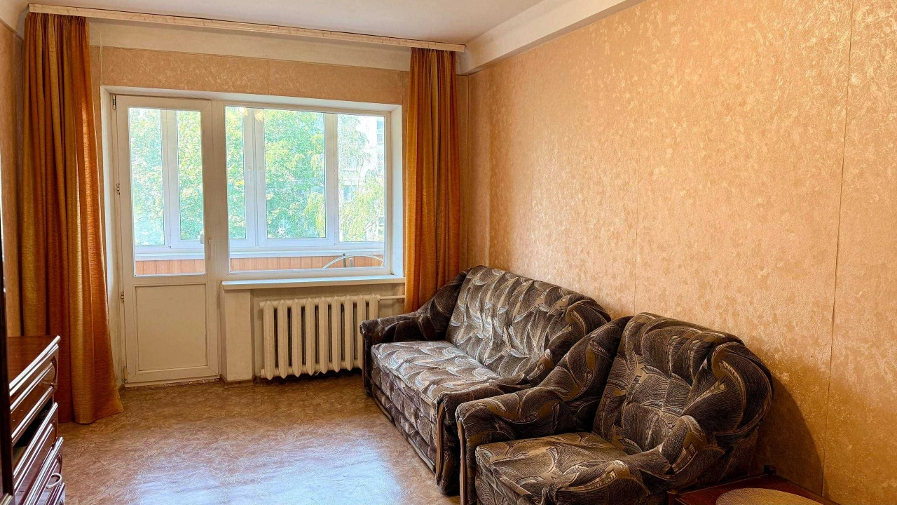 For sale 2-bedroom apartment on Chumachenko Street
