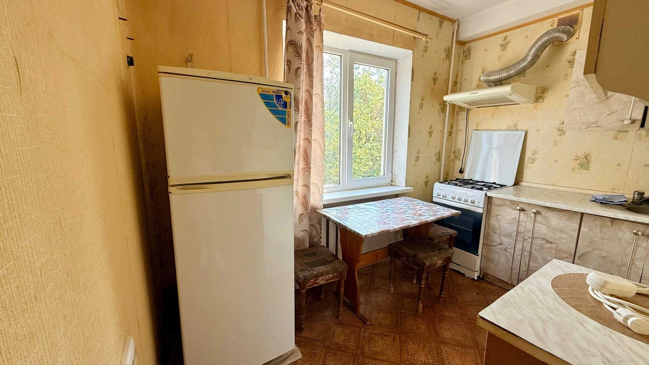 For sale 2-bedroom apartment on Chumachenko Street