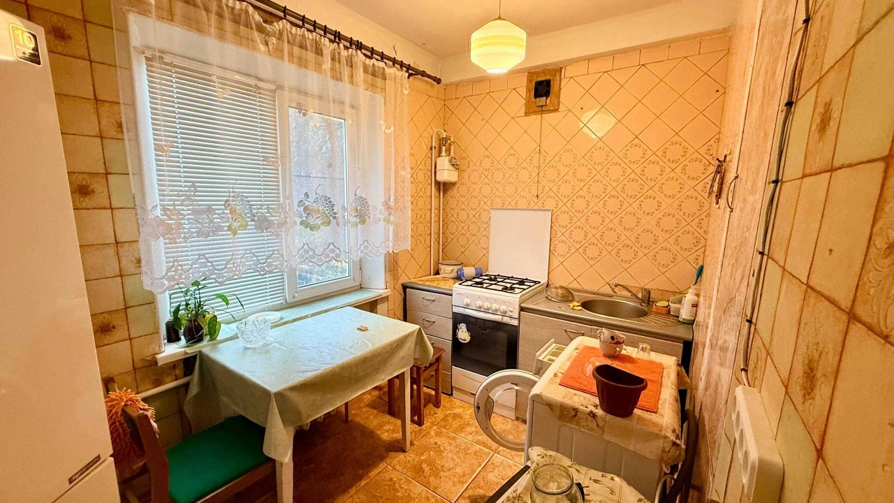 Продається 3-кімнатна квартира "Район біля 7 школи"