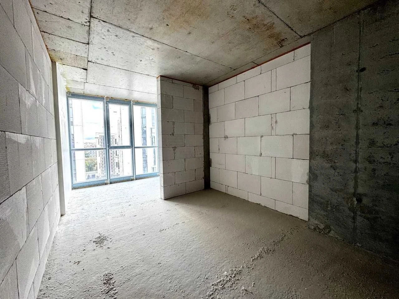 Completed One-Bedroom Apartment near the City Lake - Manhattan