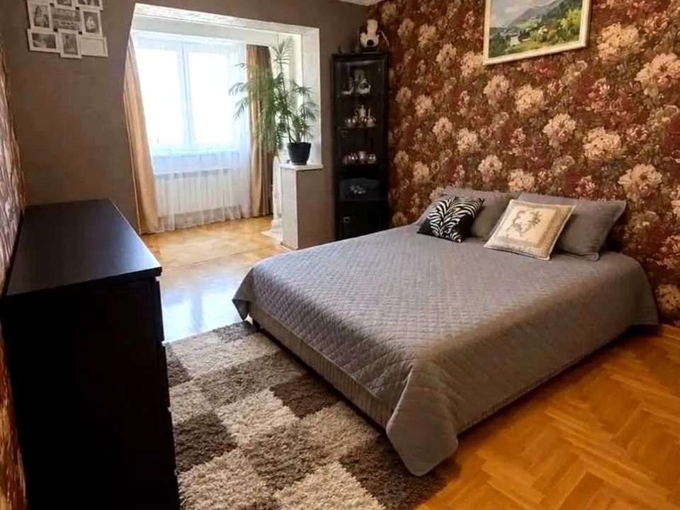 Квартира. Ужгород, вулиця Адама Міцкевича