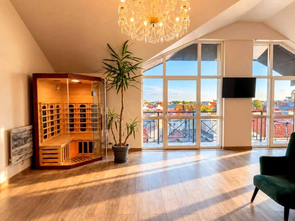 Apartment. Uzhgorod, Oleksandra Fedyncia st.