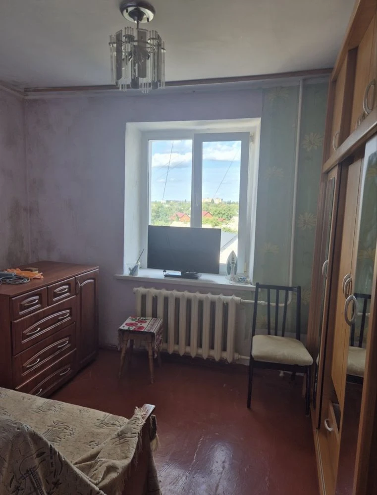 Продаётся 3-комнатная квартира в центре
