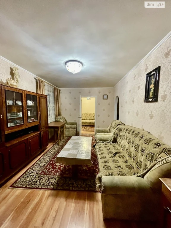 Long-Term Rental Apartment, Yellow Market