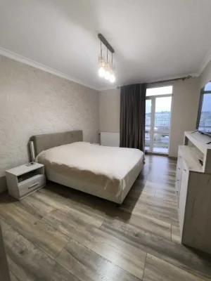 Apartment in the city of Chernivtsi, Nevirivska Street 1A