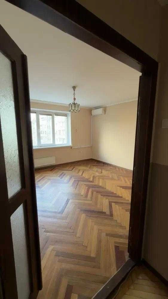 Продается 3-комнатная квартира улица Красная Калина