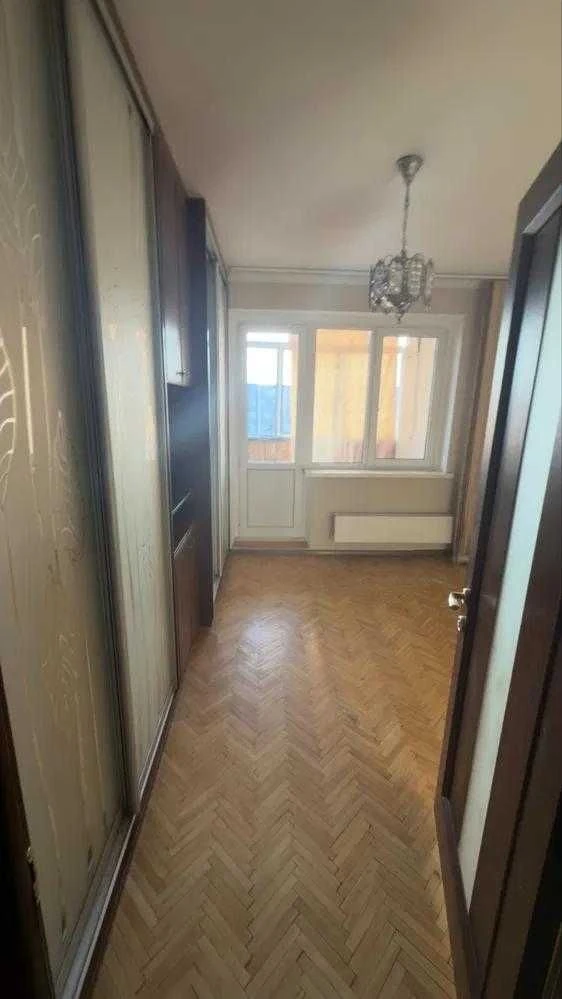 Продается 3-комнатная квартира улица Красная Калина