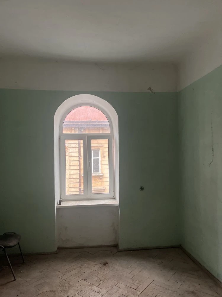 3-room Apartment on Krakow Street