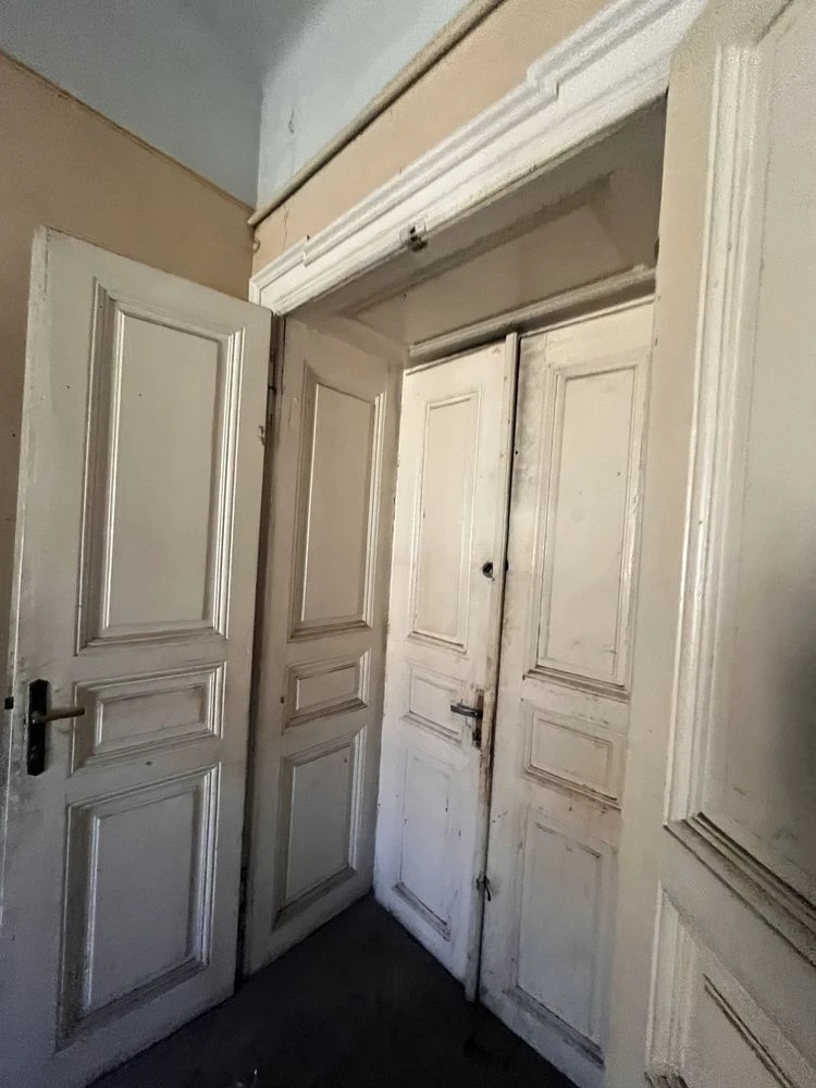 3-room Apartment on Krakow Street