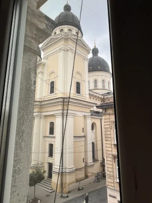 3-room Apartment on Krakow Street