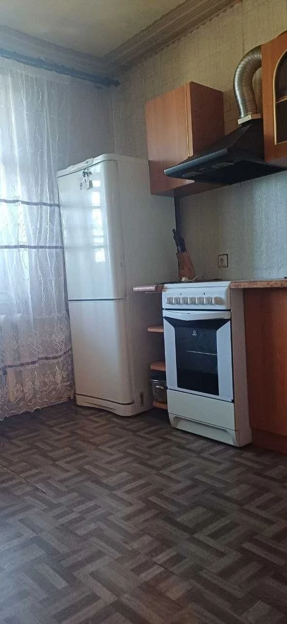 Продается 1-комнатная квартира в Азербайджанской 16/2