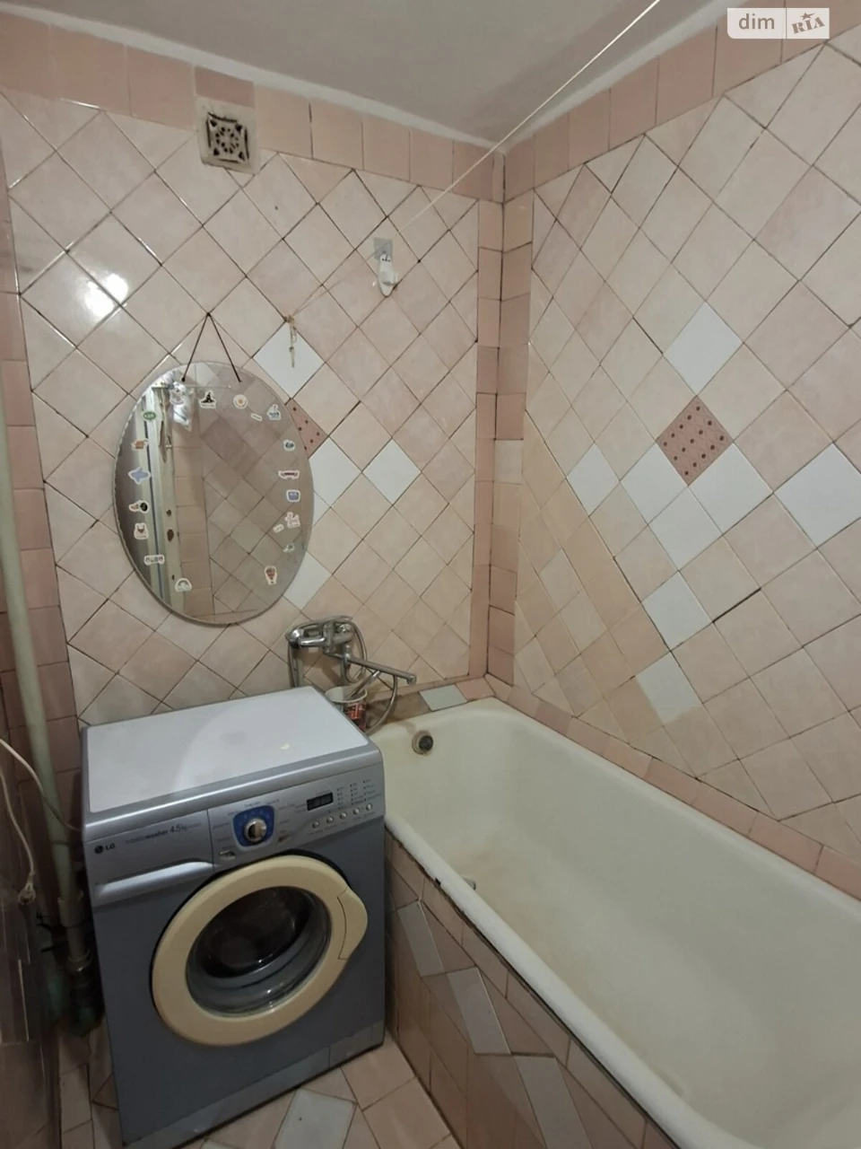 Long-Term Rental Apartment, New Houses