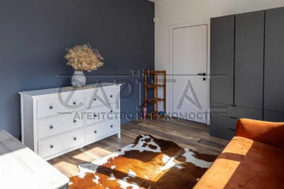 Продаж сучасного будинку з ремонтом, 300 м² Осокорки ТРЦ Мет