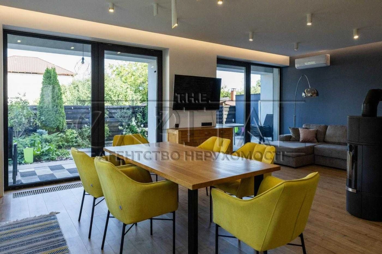 Продаж сучасного будинку з ремонтом, 300 м² Осокорки ТРЦ Мет
