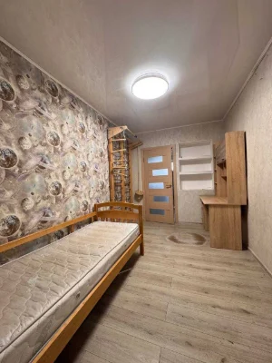 Продається 2-кімнатна квартира з капітальним ремонтом — 10 хвилин