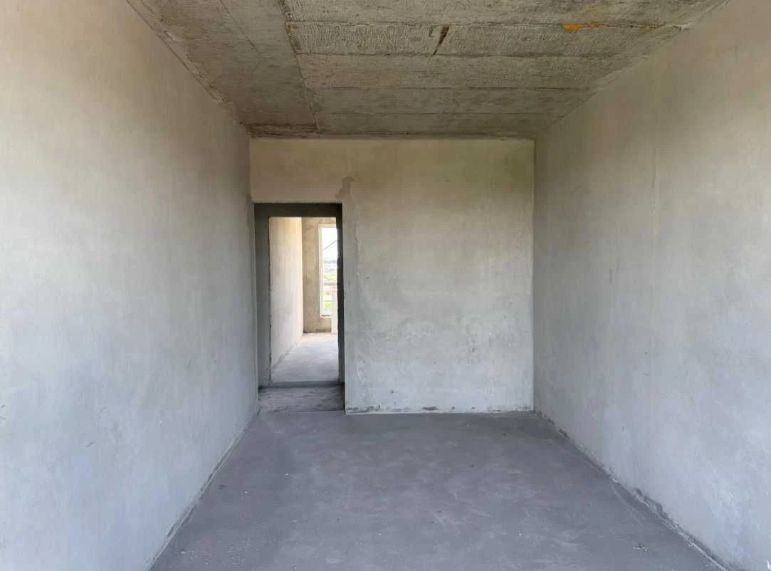 Two-bedroom apartment with city view