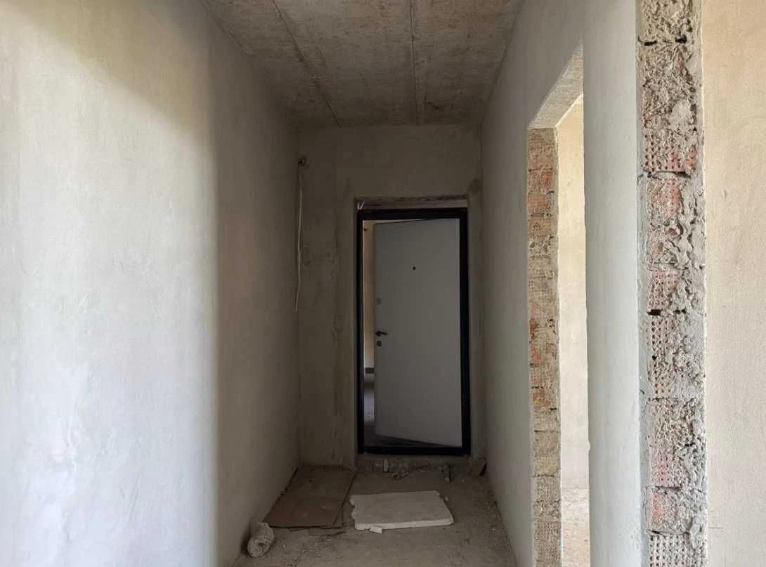 Two-bedroom apartment with city view