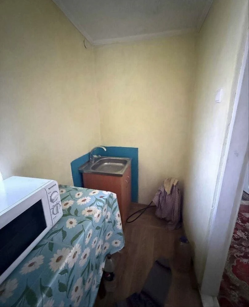 Продаж будинку , в гарній локації, де зручно добиратися до м
