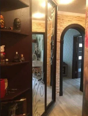 Продається двокімнатна квартира на Нових Домах