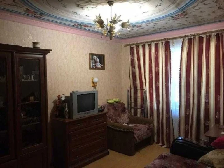 For sale 2-room apartment near Army Square
