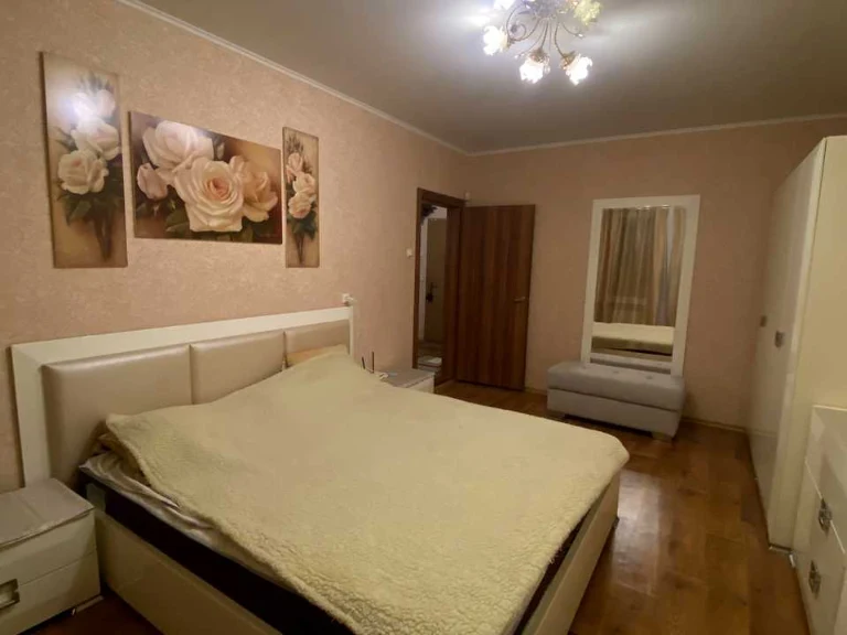 Квартира. Київ, проспект Науки