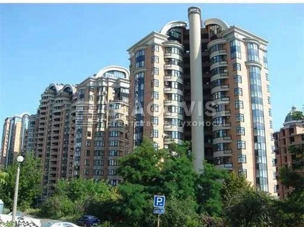 Продаж 4к квартира з чудовим краєвидом на Дніпро, вул. Старо