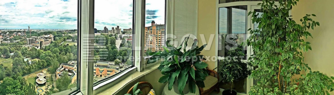 Продаж 4к квартира з чудовим краєвидом на Дніпро, вул. Старо
