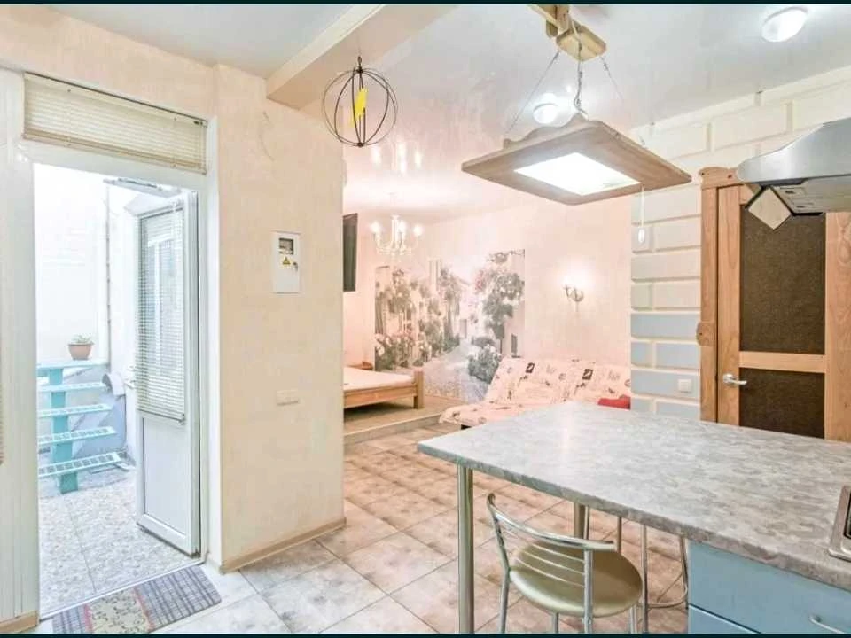 Apartment. Odessa, Osipova