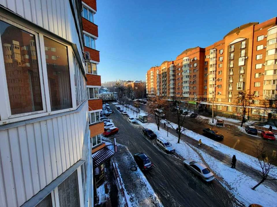 Квартира. Полтава, Небесної Сотні вул. (Леніна)