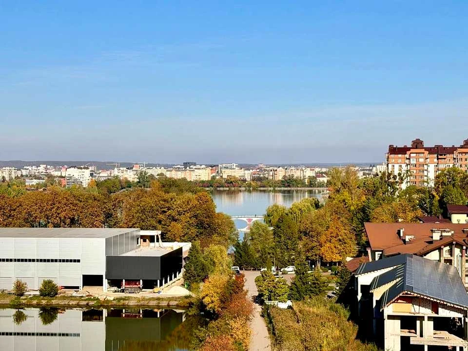 Квартира. Ивано-Франковск, Приозерная улица