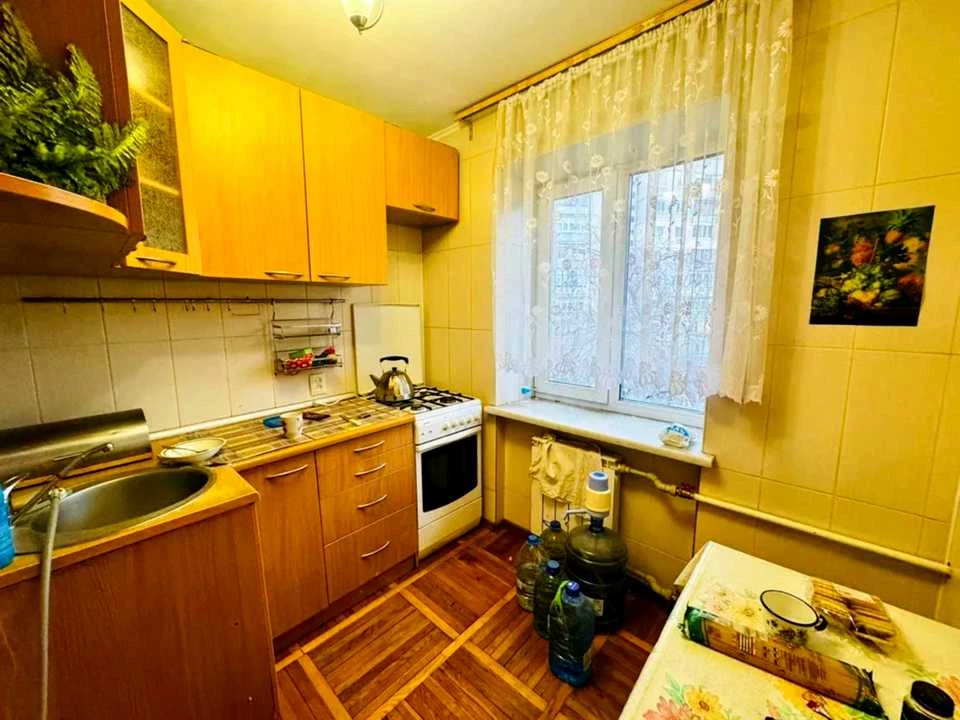 Apartment. Kharkiv, 23 Serpnya Lane.