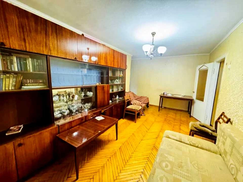 Apartment. Kharkiv, 23 Serpnya Lane.