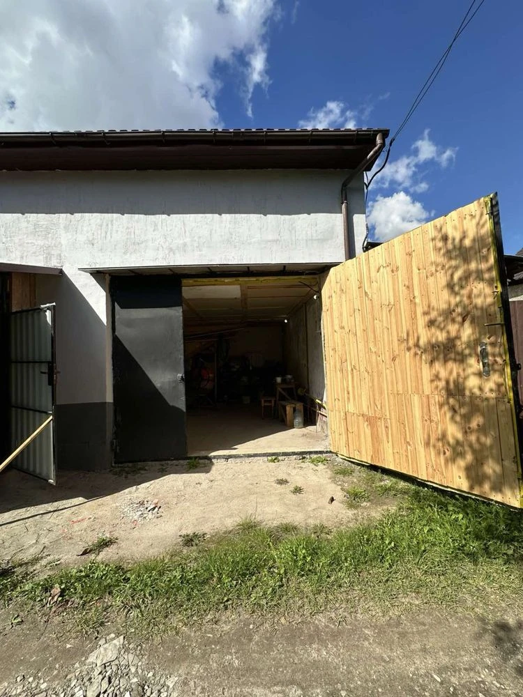 Продаж. Дом 112 м2.  Гараж.4 сотки