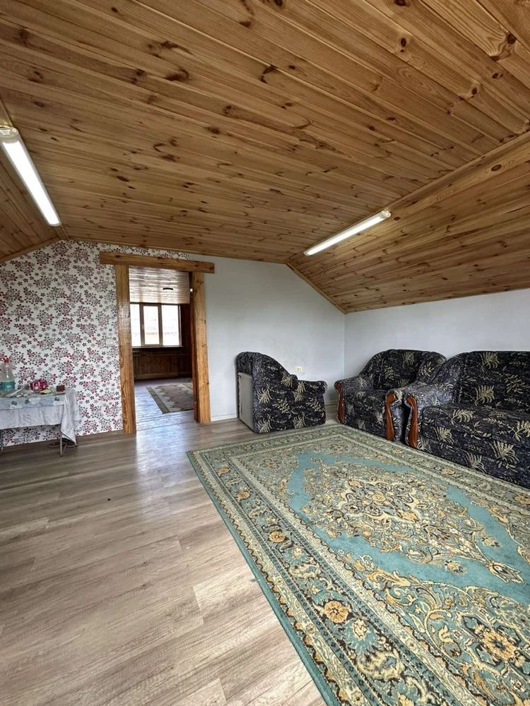 Продаж. Дом 112 м2.  Гараж.4 сотки