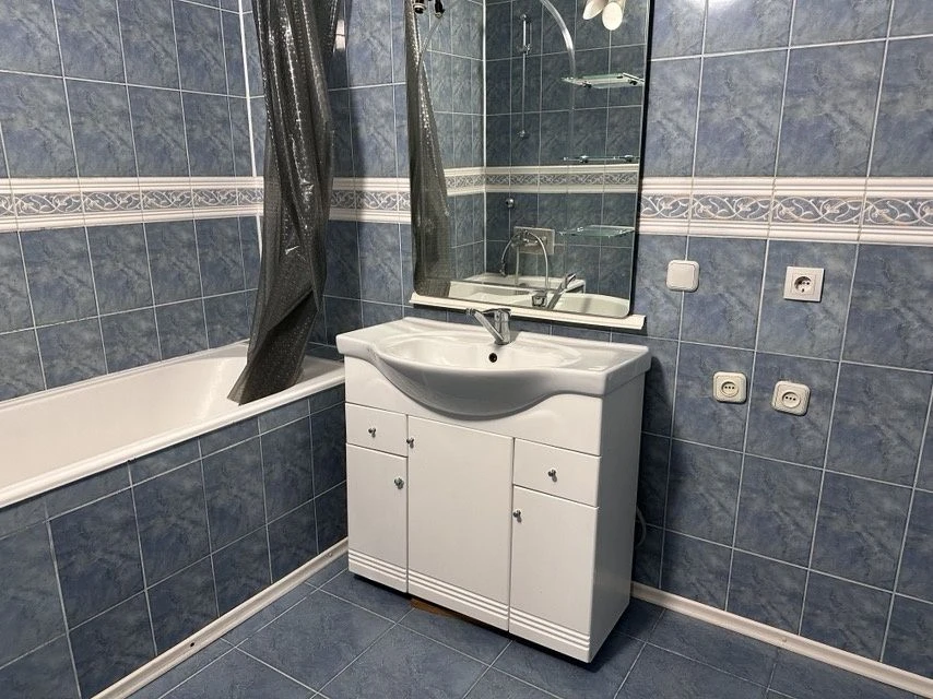 4-bedroom Apartment