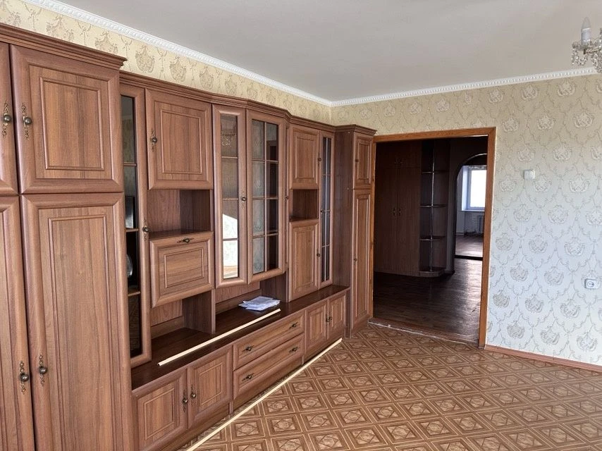 4-bedroom Apartment