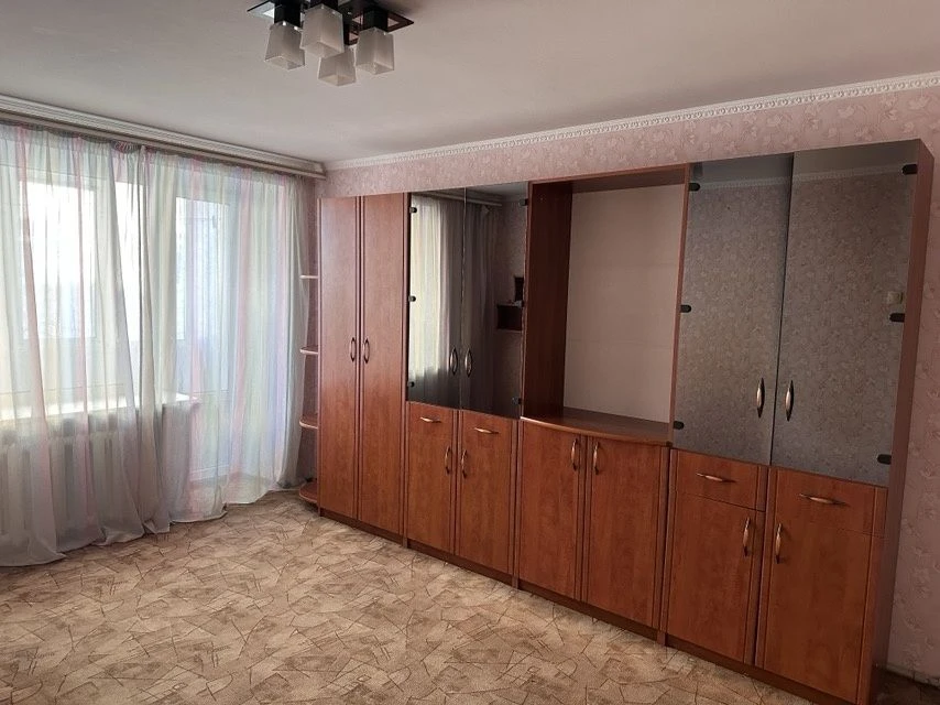 4-bedroom Apartment