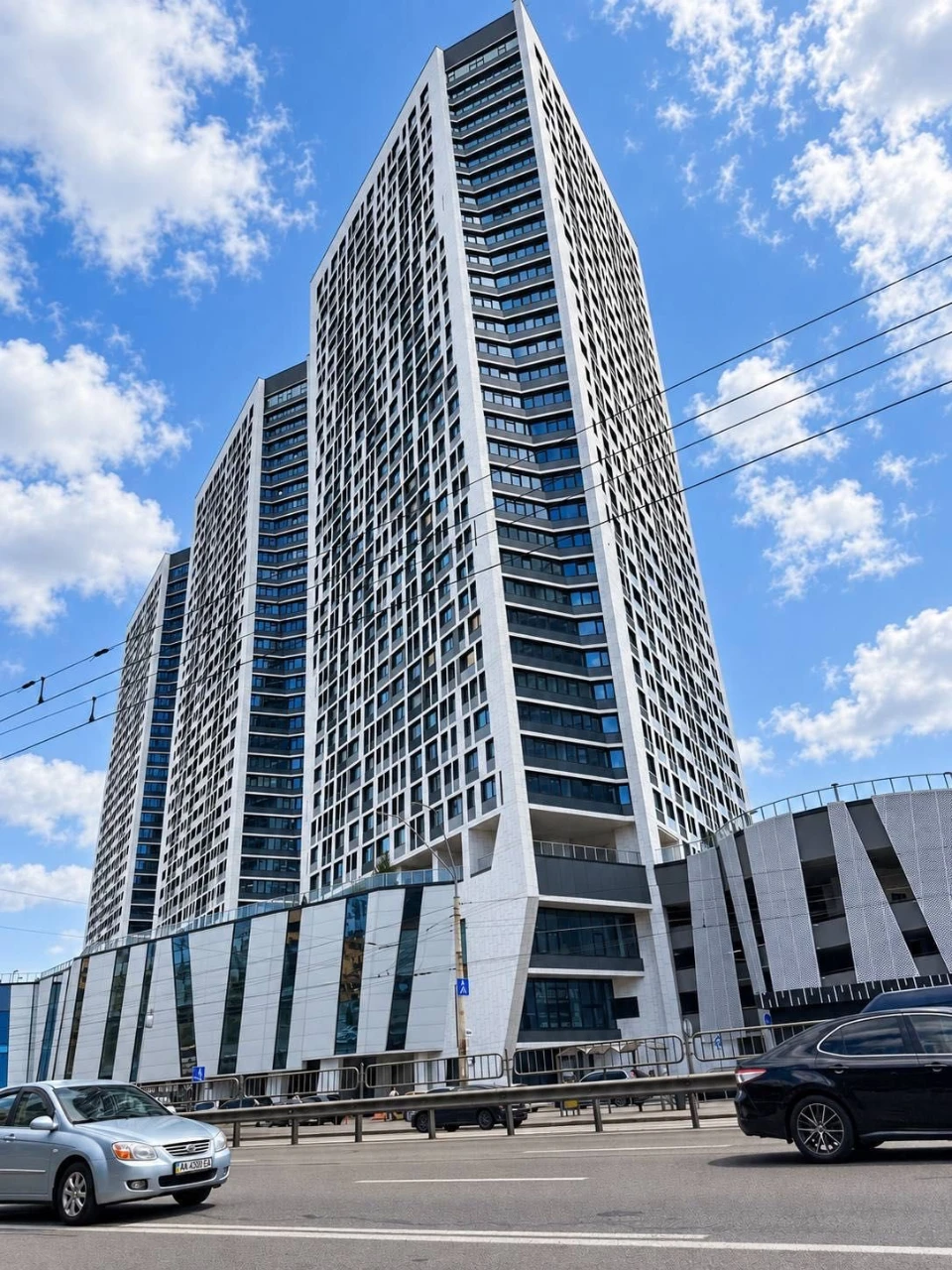 VIEWS OF 1-ROOM APARTMENT IN MANHATTAN CITY | 52.9 sq m | 10th floor